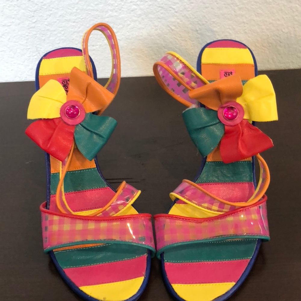 Betseyville high heels